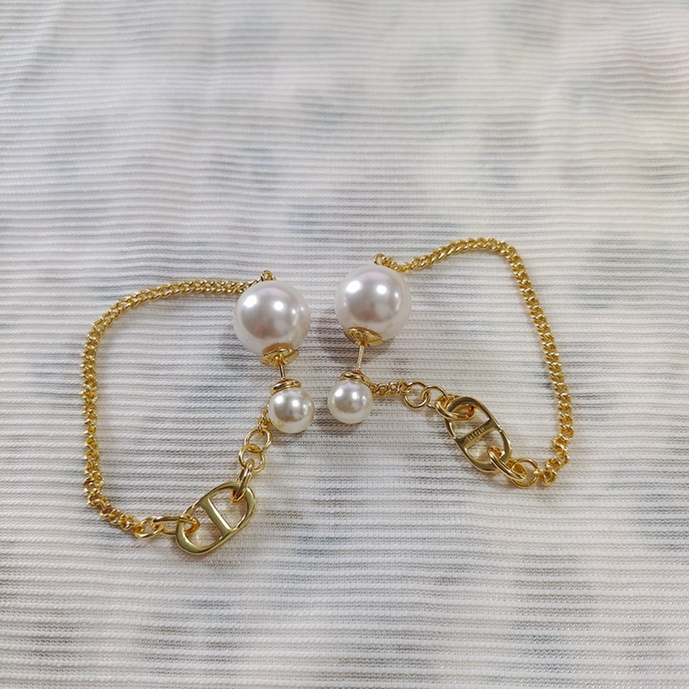 Dior gold CD pearl tassel earrings - Picture 7 of 7